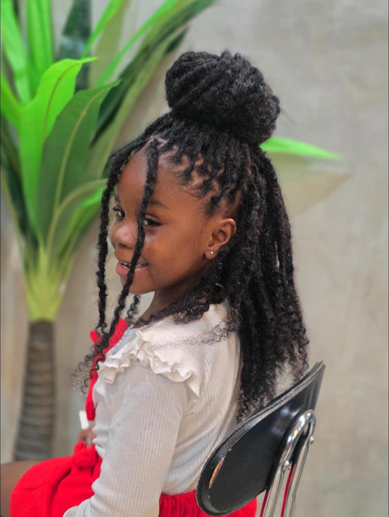Malika enfant — Image 1 sur 1